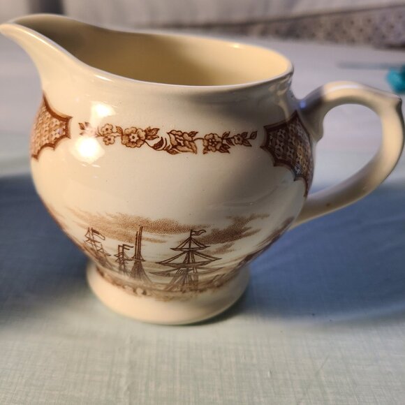 COPY - Sugar and creamer Staffordshire - Picture 2 of 7
